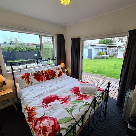 Central Masterton Sleepout Exterior photo
