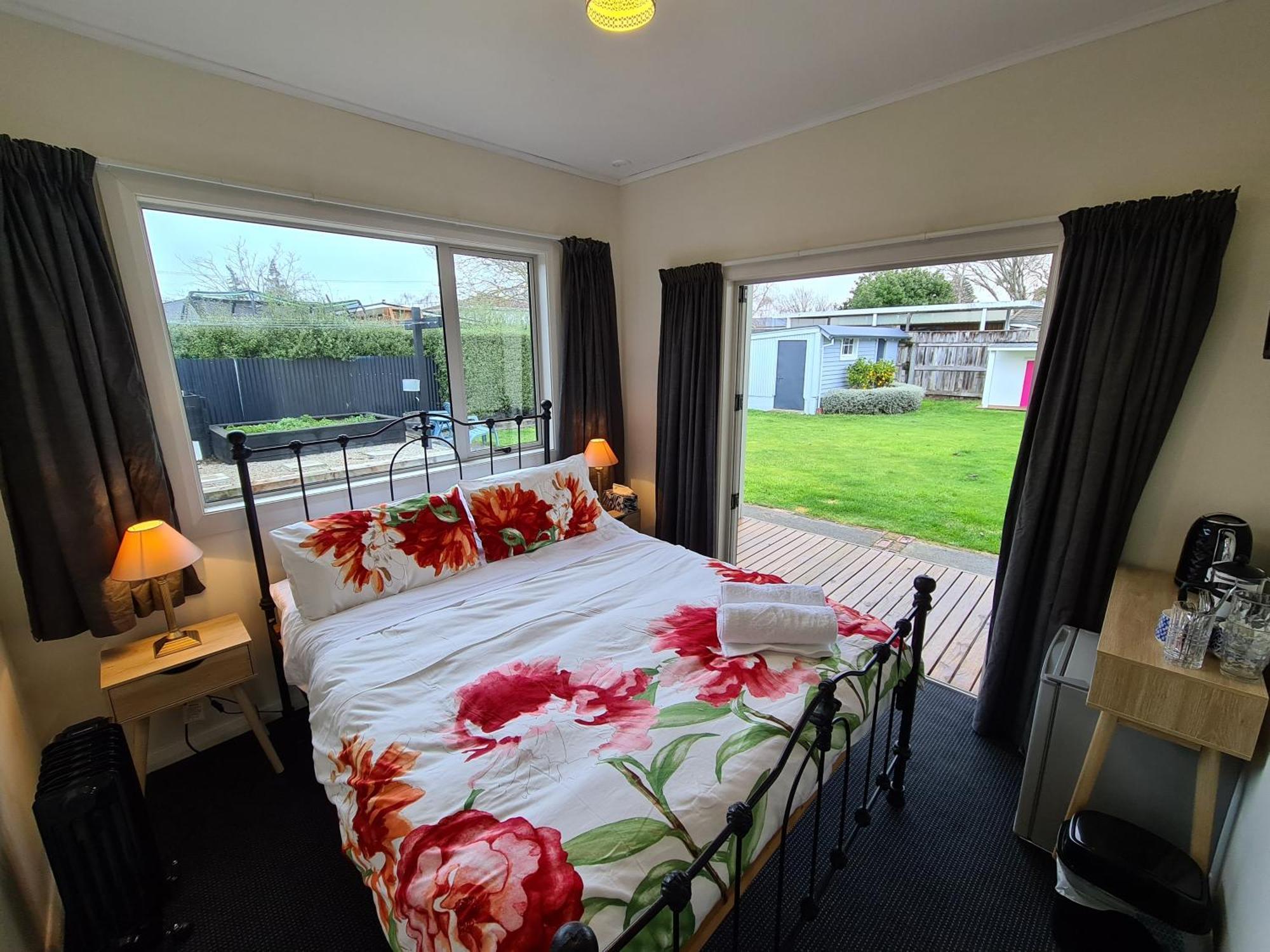 Central Masterton Sleepout Exterior photo